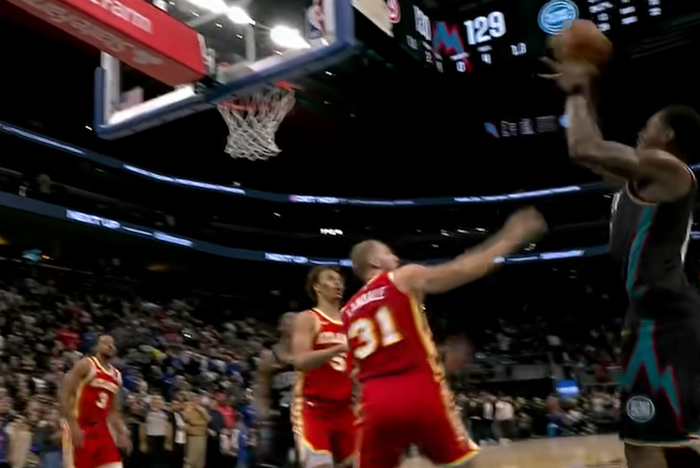 杜伦关键绝杀球不进 活塞主场惜败老鹰