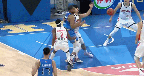 北京男篮力克广州男篮 许利民盛赞团队韧性与关