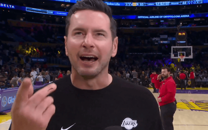 湖人半场领先奇才 雷迪克调侃篮球植入芯片