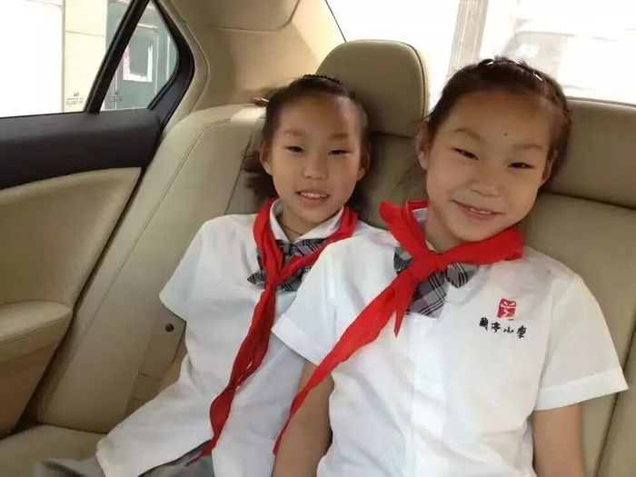 邵子钦亚洲杯首秀闪耀 双胞胎姐妹共筑女足梦想