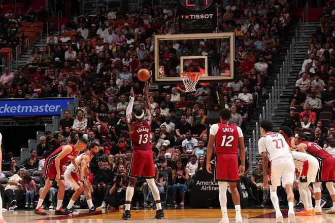 阿德巴约单场83分创历史纪录 热火双杀奇才豪取